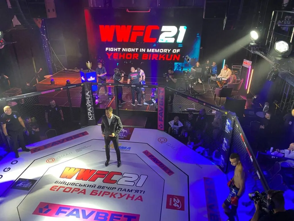 Запальний PIT BULL підтримав WWFC 21 CHARITY – грандіозний благодійний турнір MMA на користь ЗСУ