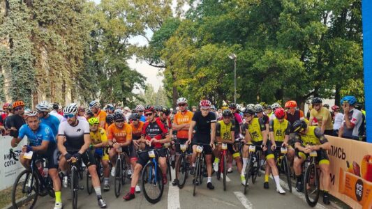 EatMe Healthy Snack Bars Partner with Ukraine’s Largest Fundraising Cycling Race – Kyivska Sotka 2024