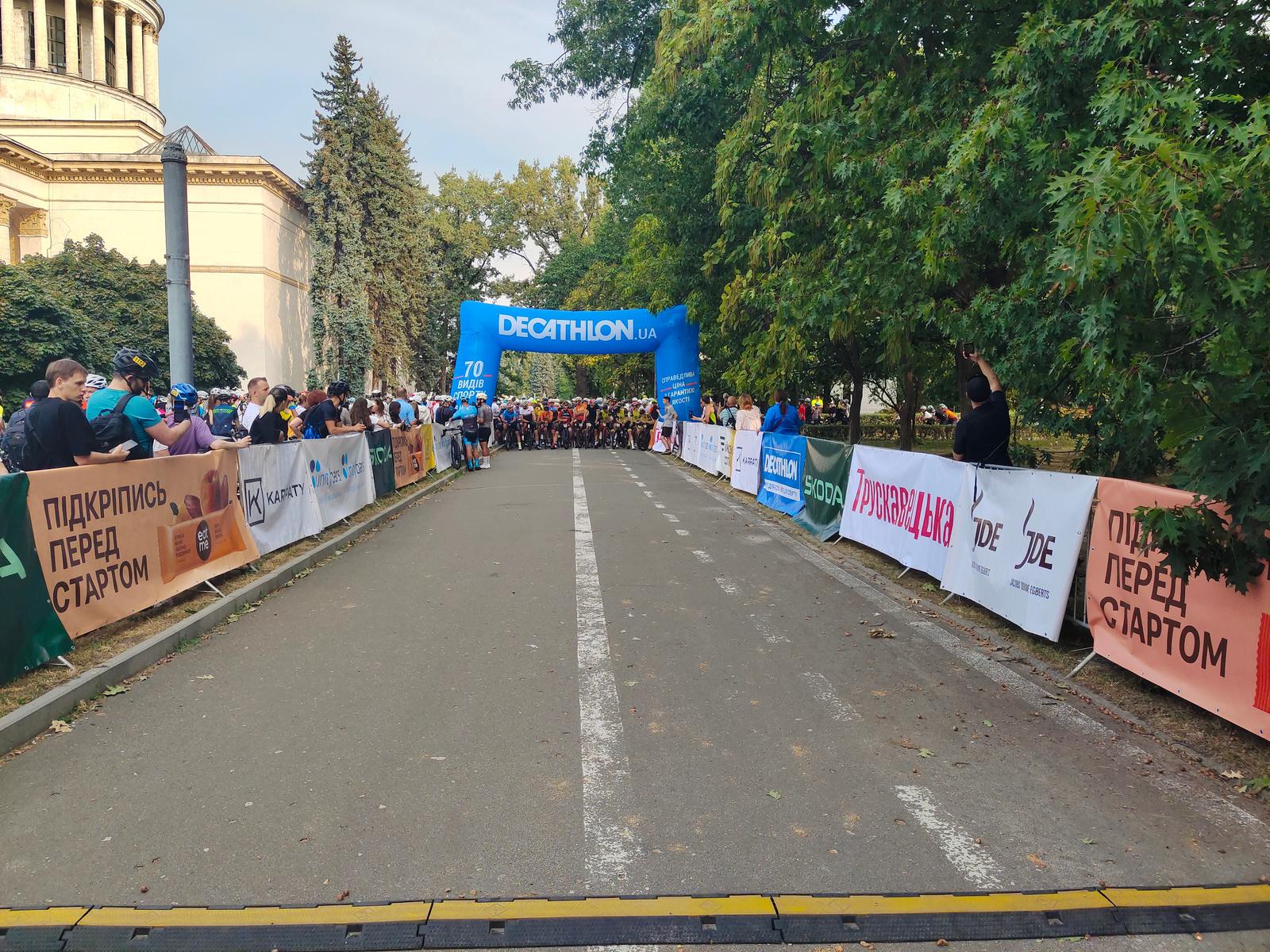 EatMe Healthy Snack Bars Partner with Ukraine’s Largest Fundraising Cycling Race – Kyivska Sotka 2024